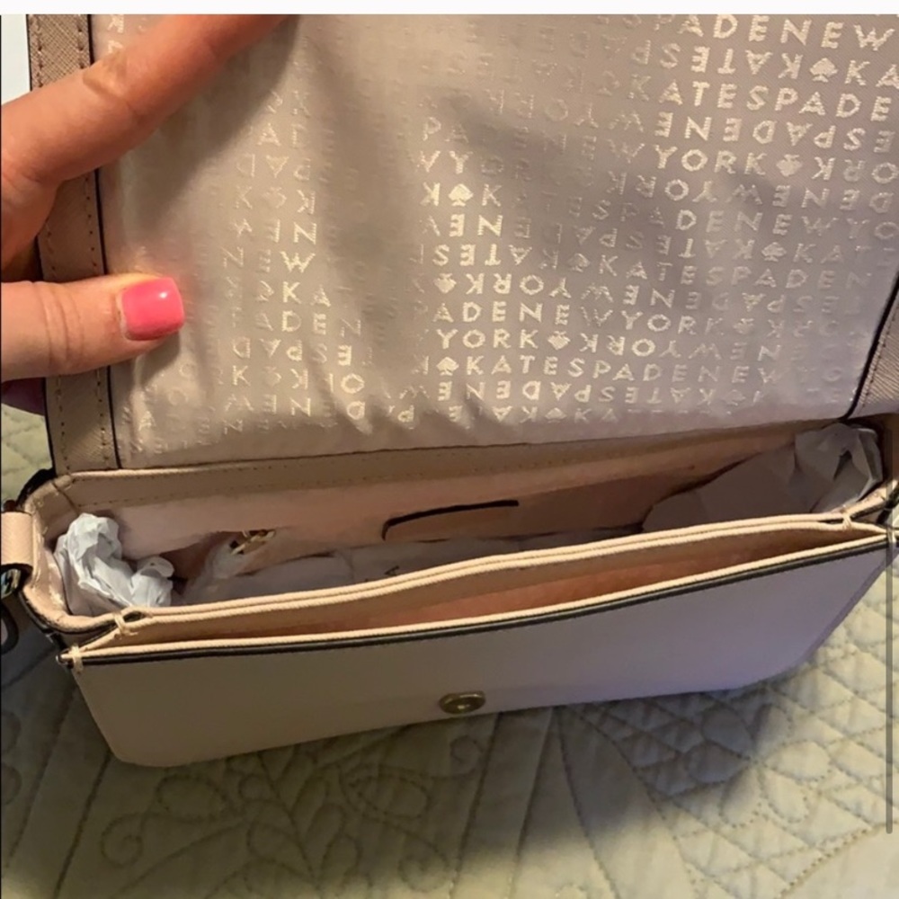 🎉 FINAL PRICE 🎉HUGE PRICE DROP🙀 🎉 Attractive  Kate Spade Crossbody - Picture 4 of 5
